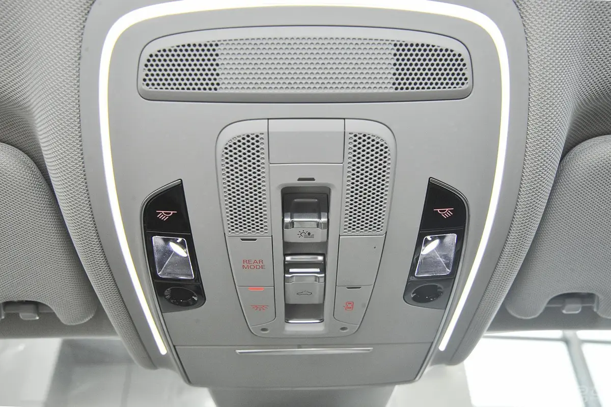 奥迪A8A8L 60 TFSI quattro 豪华型前排车顶中央控制区