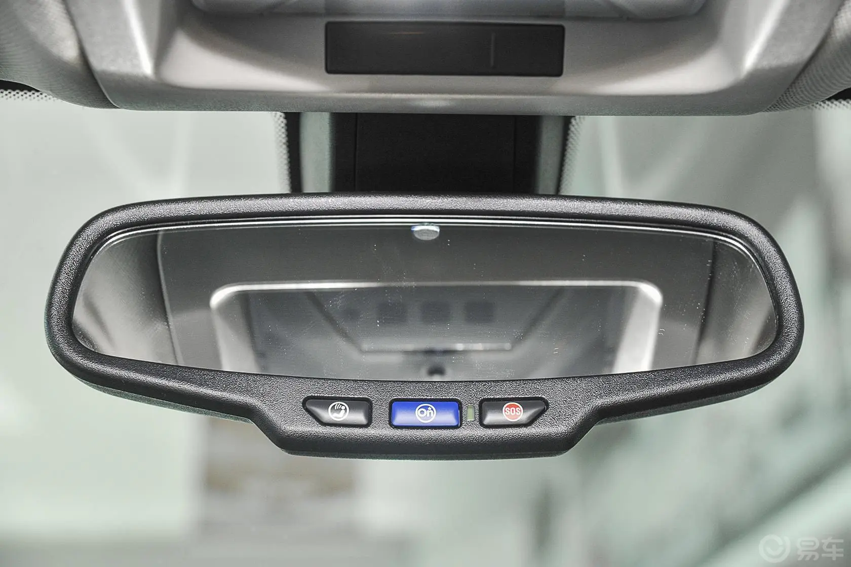 凯迪拉克SRX3.0L 手自一体 舒适型内后视镜