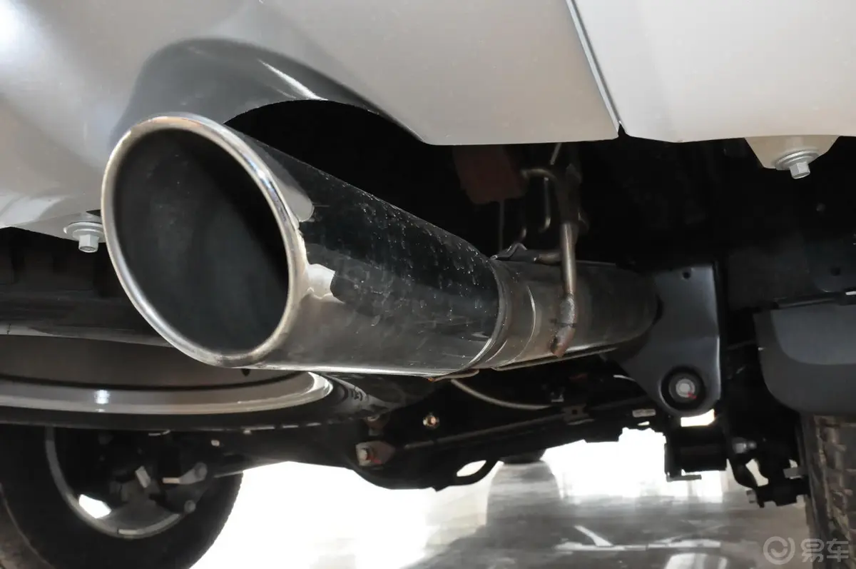 撼路者2.0T 手自一体 两驱 豪华版 汽油排气管（排气管装饰罩）