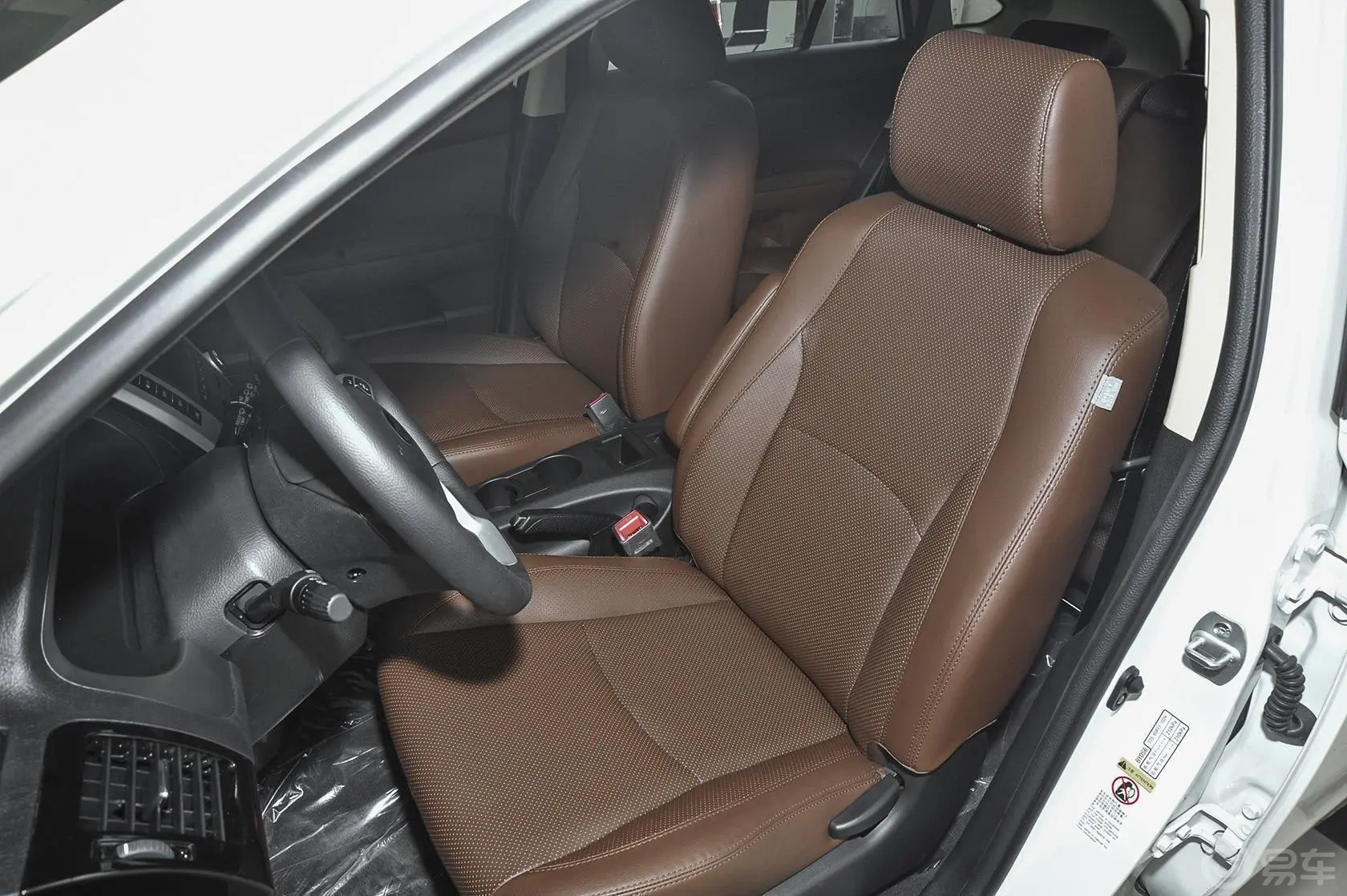 比亚迪S62.4L 手自一体 尊贵版 5座驾驶员座椅