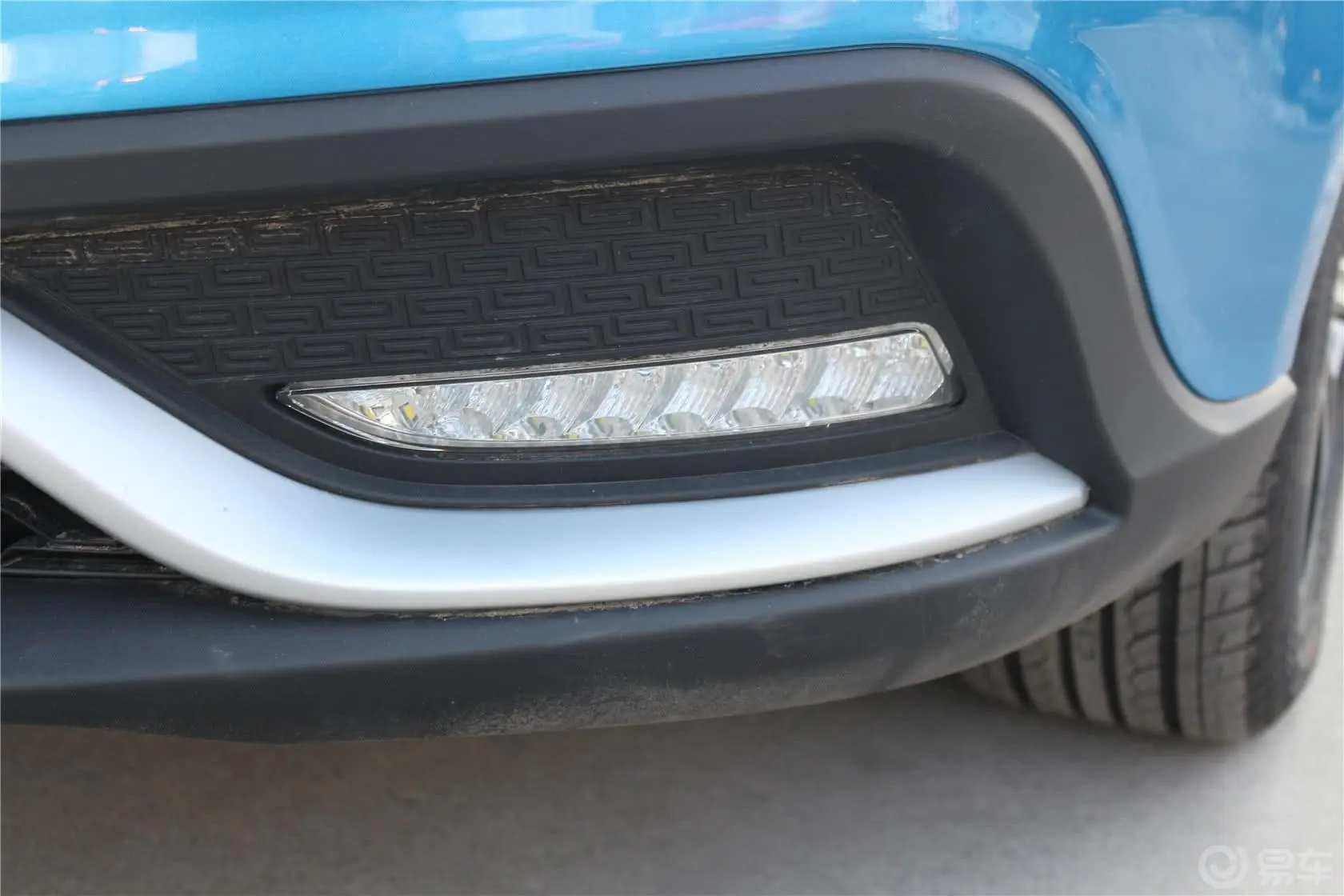 帝豪RS 1.5L 手动 向上版雾灯