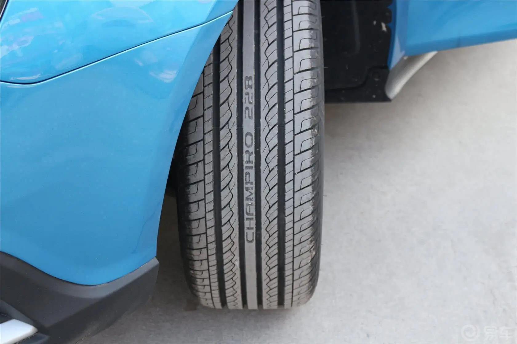 帝豪RS 1.5L 手动 向上版轮胎花纹