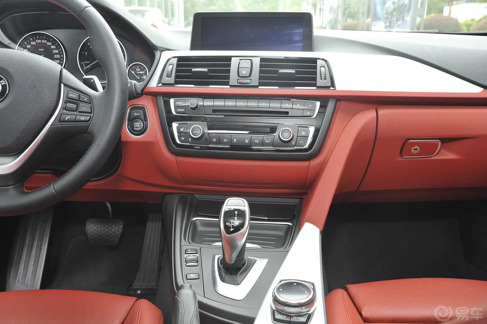 宝马4系双门轿跑车 435i xDrive 风尚设计套装中控台整体