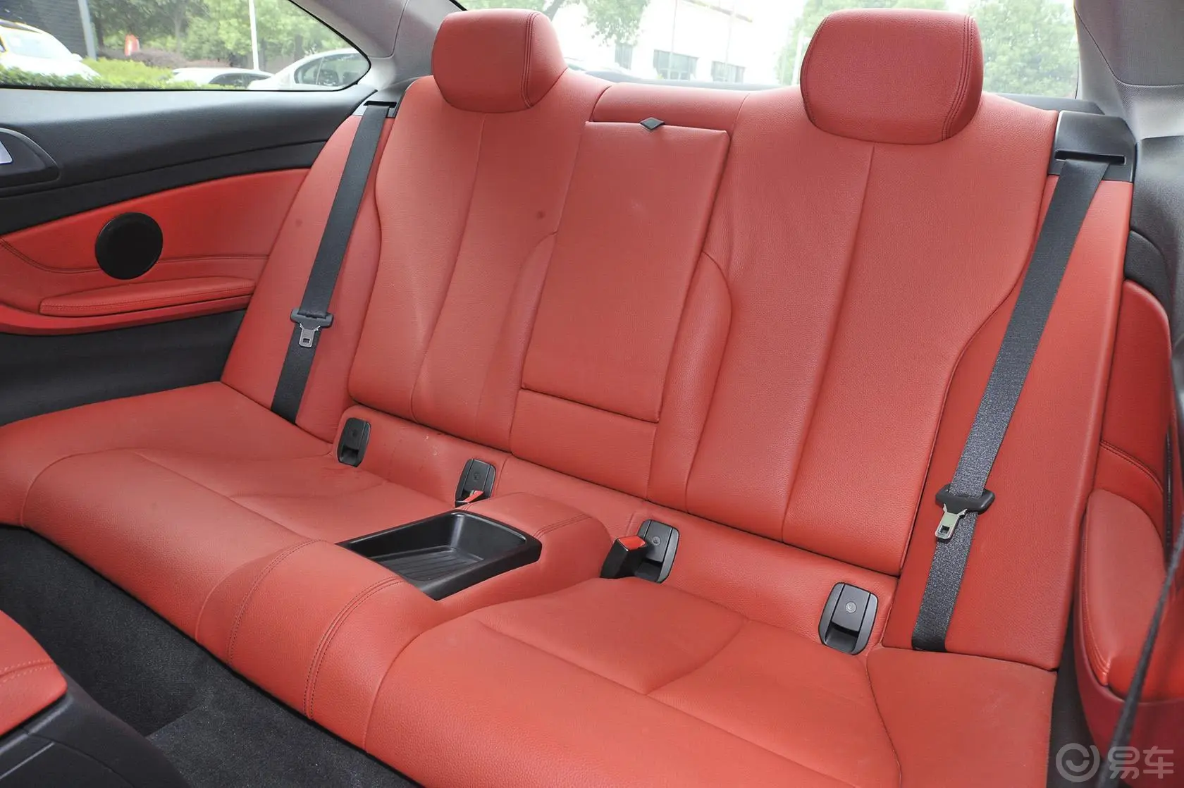 宝马4系双门轿跑车 435i xDrive 风尚设计套装后排座椅