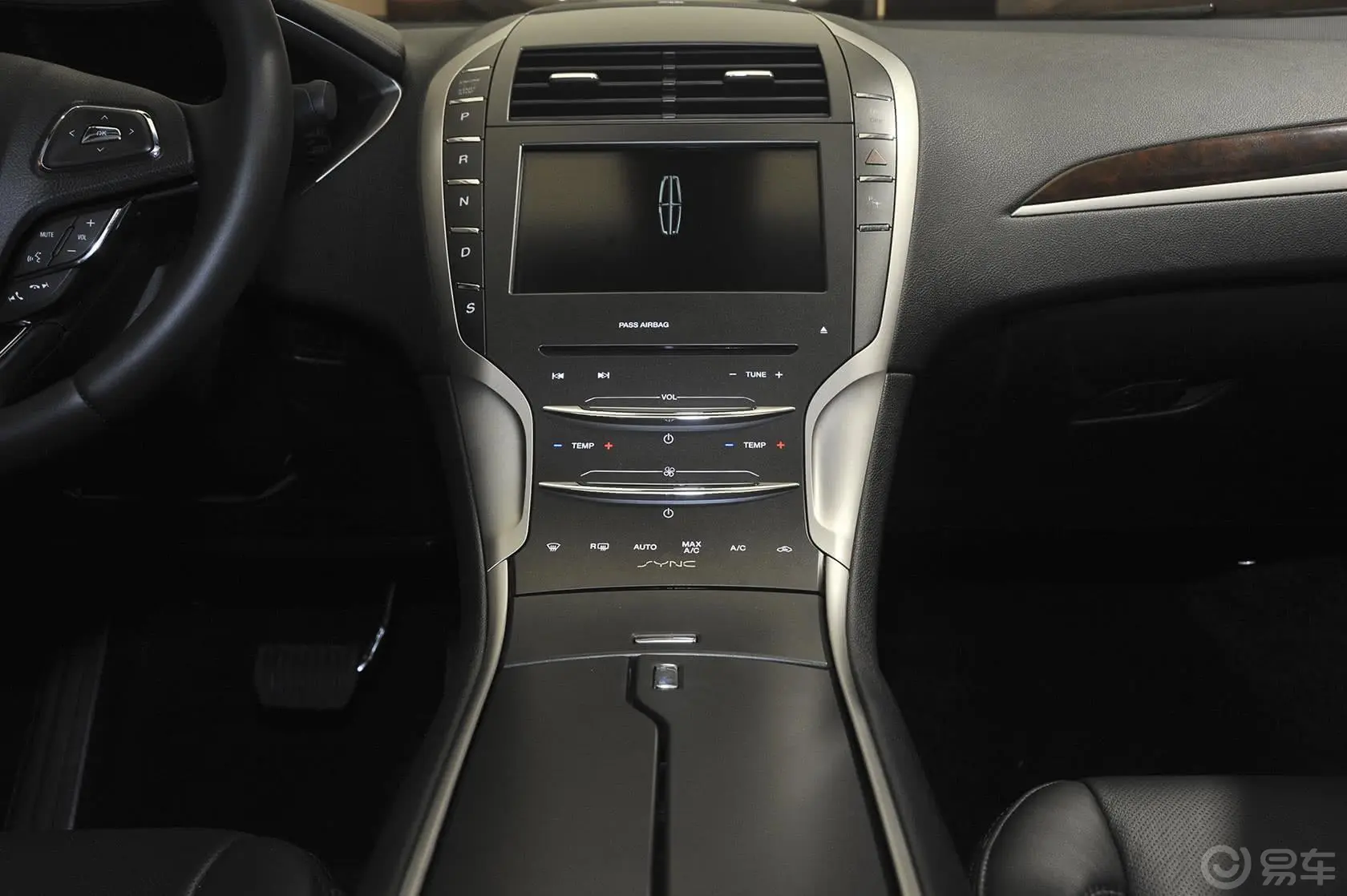 林肯MKZ2.0T 尊耀版中控台整体