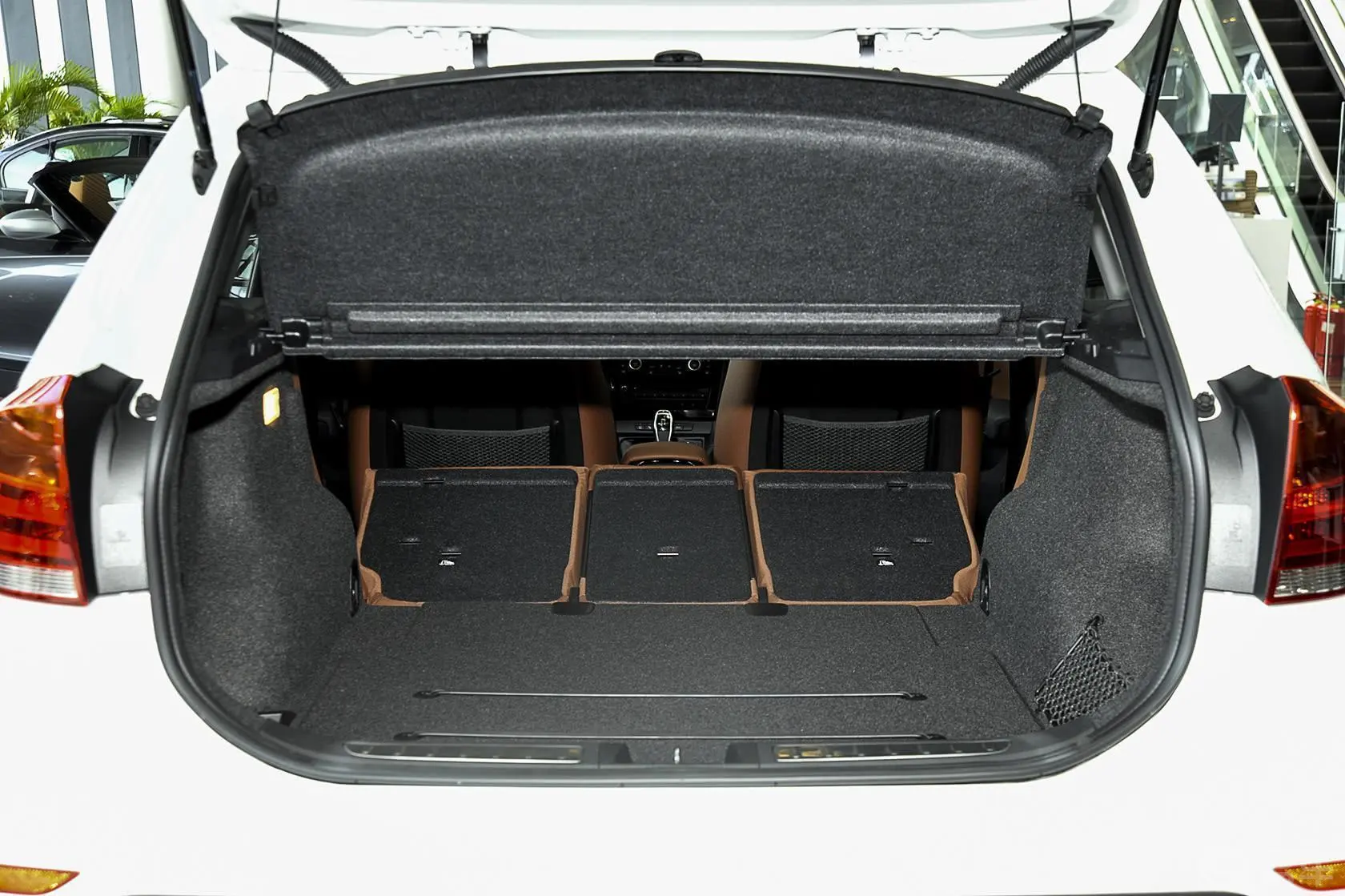 宝马X1xDrive28i X设计套装行李箱空间（后排全放倒）