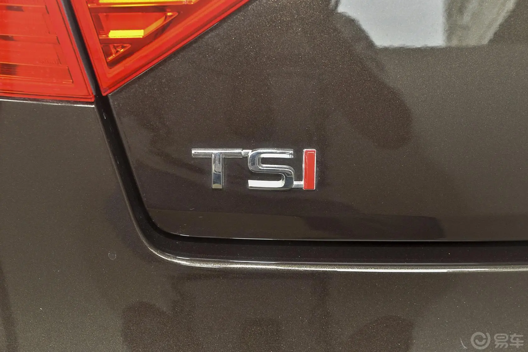 速派1.4TSI 双离合 名仕版外观