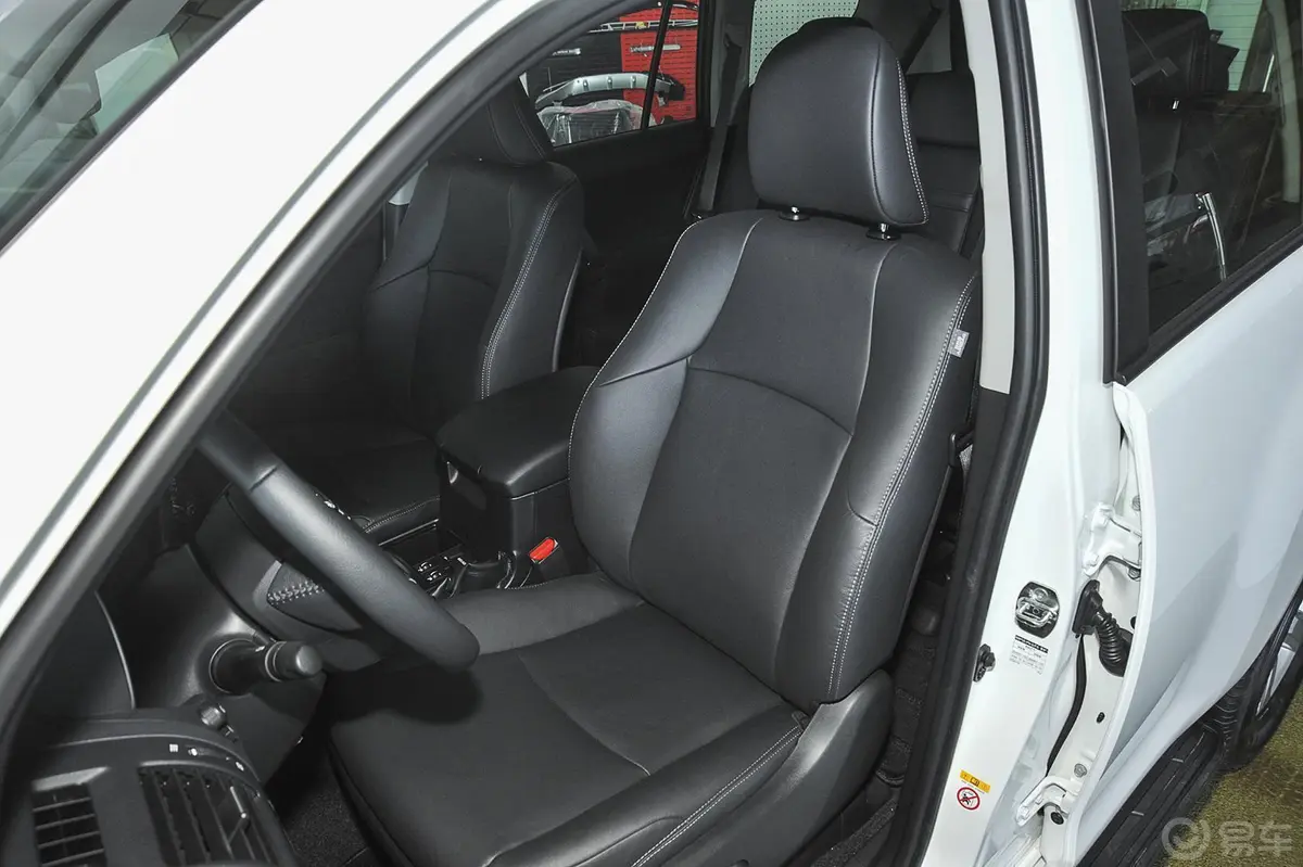 普拉多2.7L 自动 豪华版驾驶员座椅