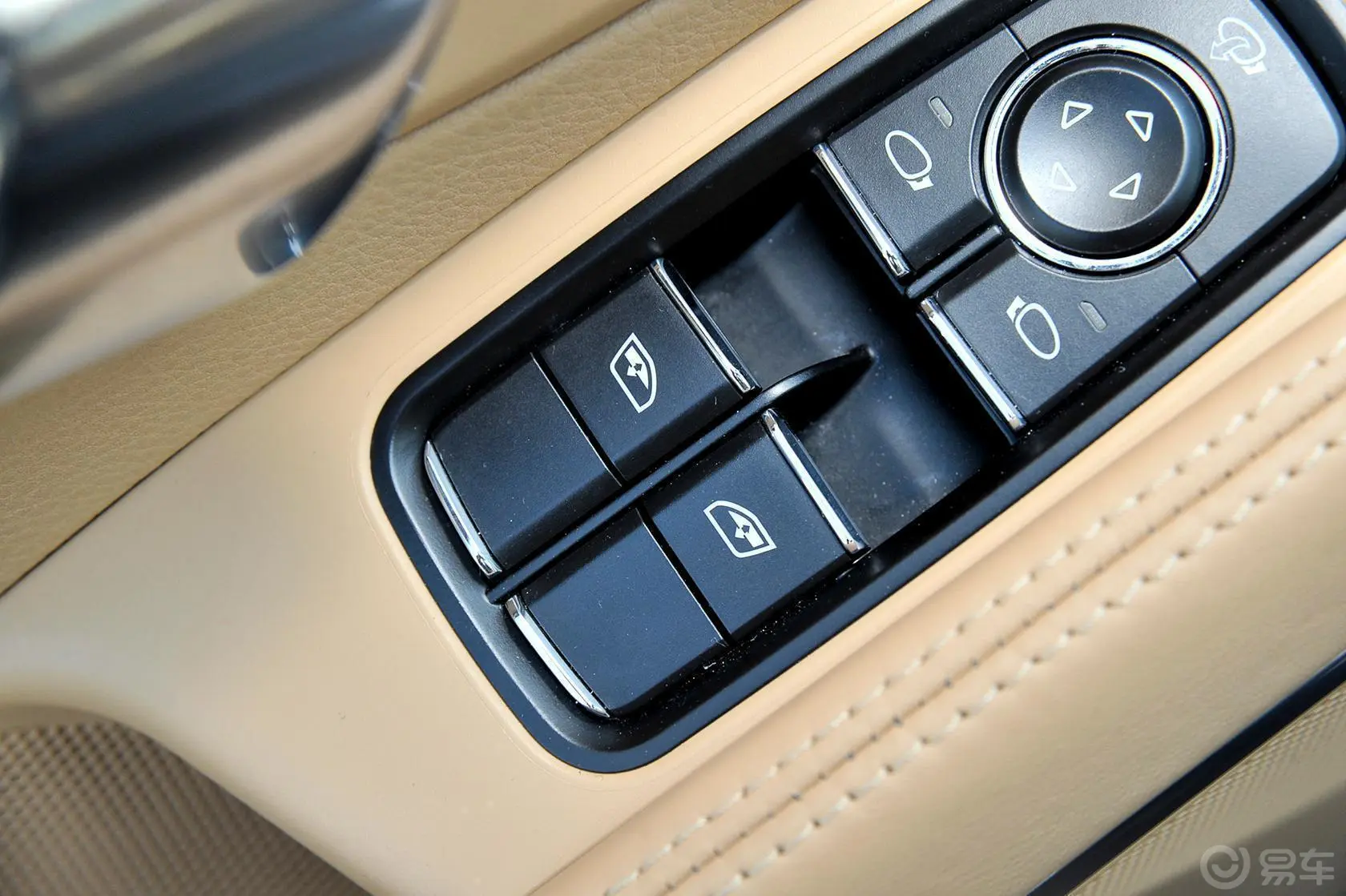 保时捷911Carrera 3.4L Style Edition车窗升降键