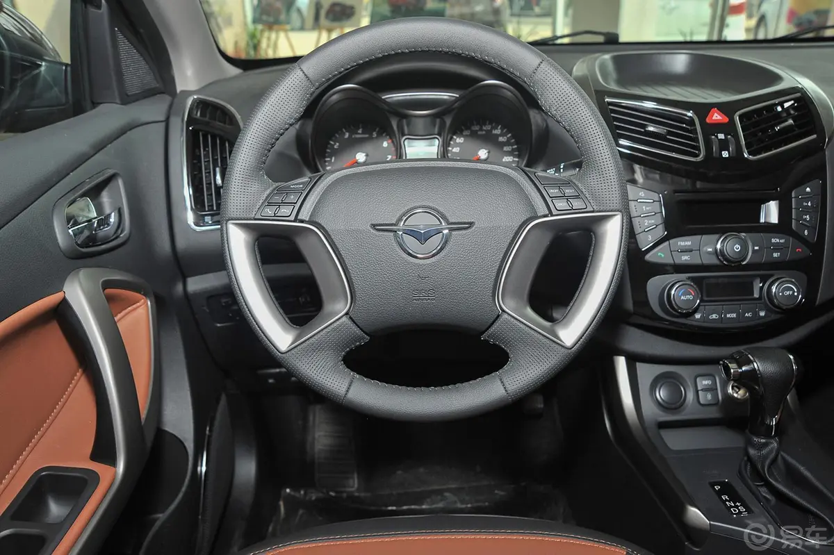 海马S51.5T CVT 舒适型运动版驾驶位区域