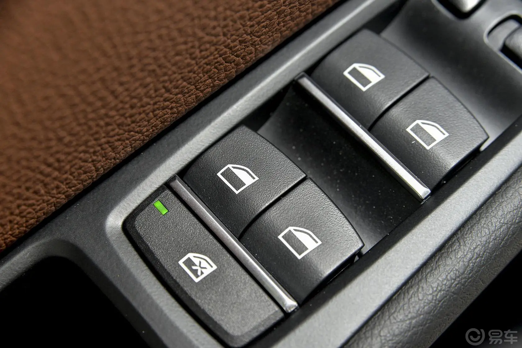 宝马X5(进口)xDrive35i 典雅型车窗升降键