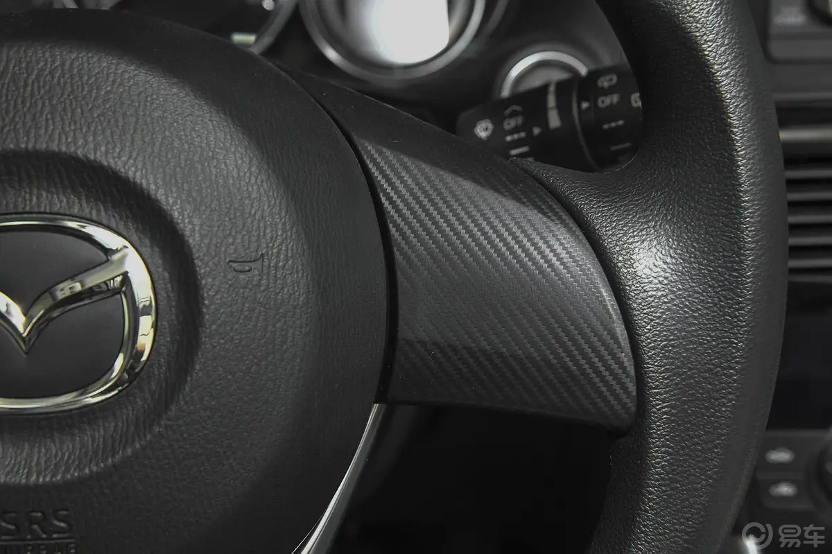马自达CX-52.0L 手自一体 两驱 舒适版方向盘功能键（右）