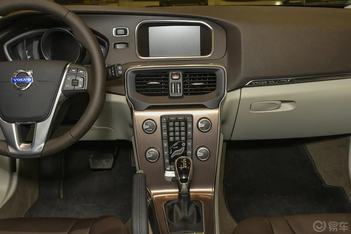 沃尔沃V40Cross Country 2.0T T5 AWD 智雅版中控台整体
