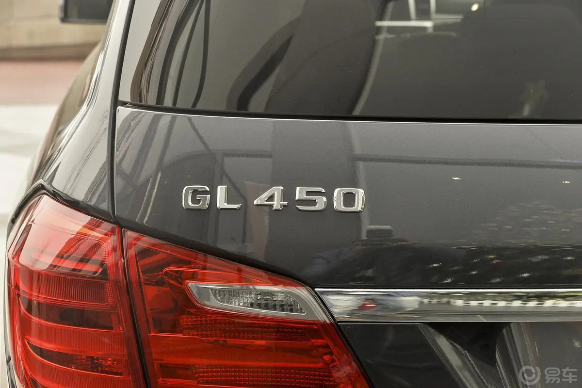 奔驰GL级GL450 4MATIC 美规版尾标