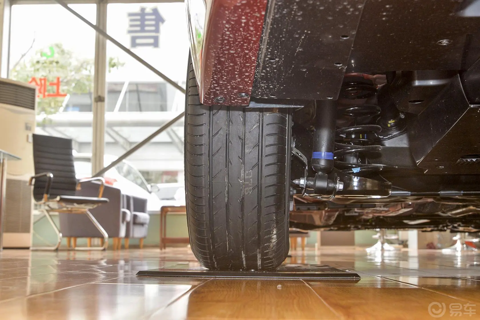 卡罗拉1.6L GL-i CVT轮胎花纹