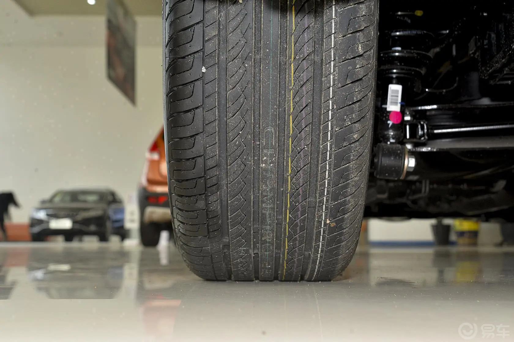 帝豪RS 1.5L CVT 向上版轮胎花纹
