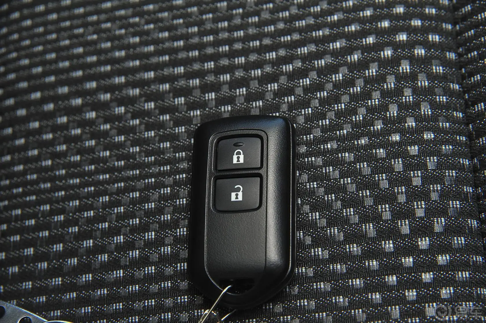 威驰1.3L 手动 型尚版钥匙