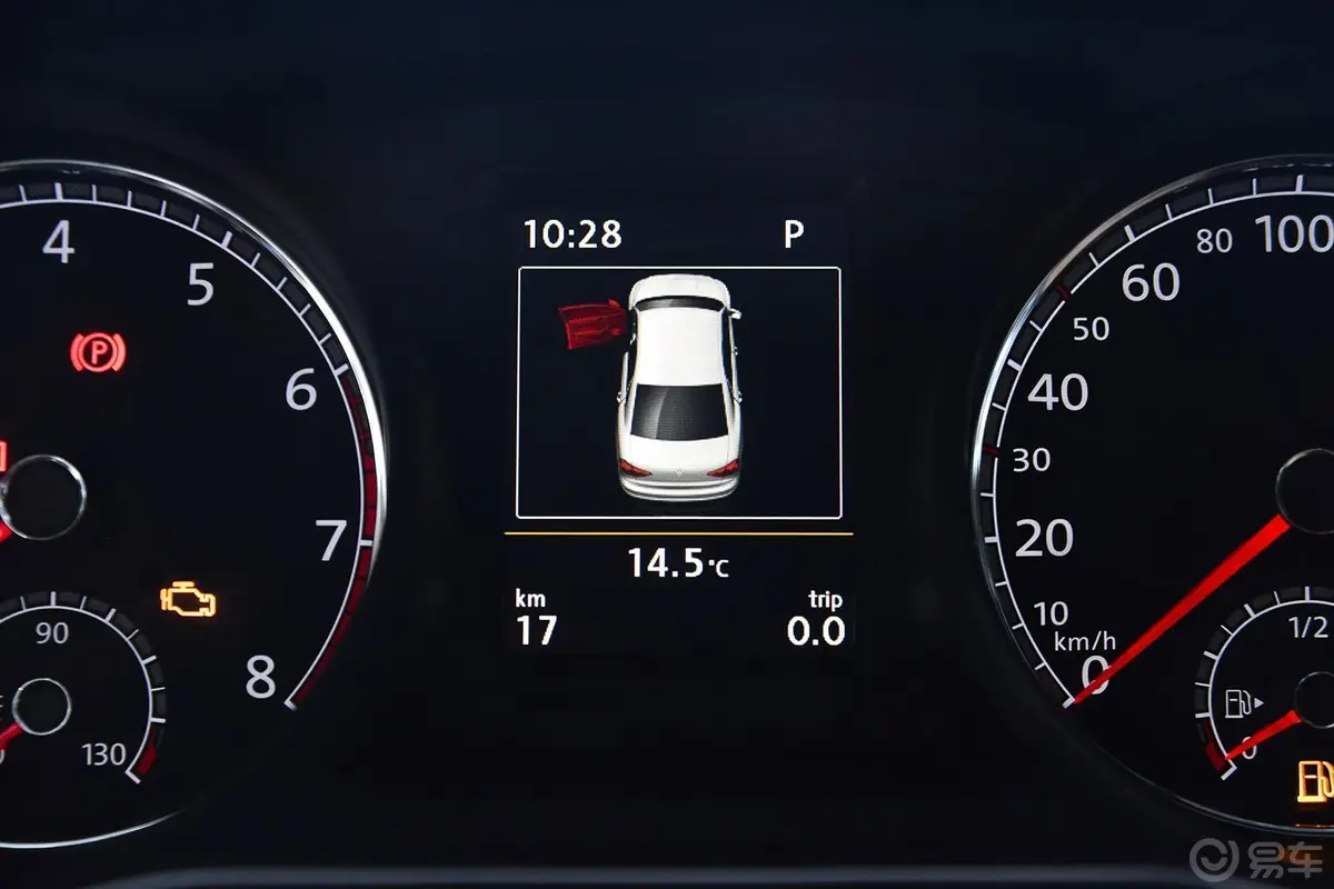 帕萨特330TSI DSG御尊版内饰