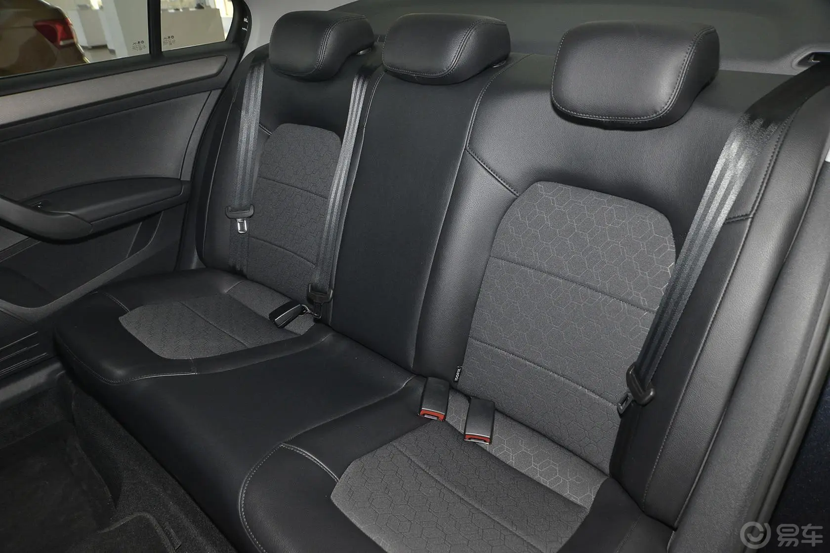 桑塔纳1.6L 自动 舒适版后排座椅