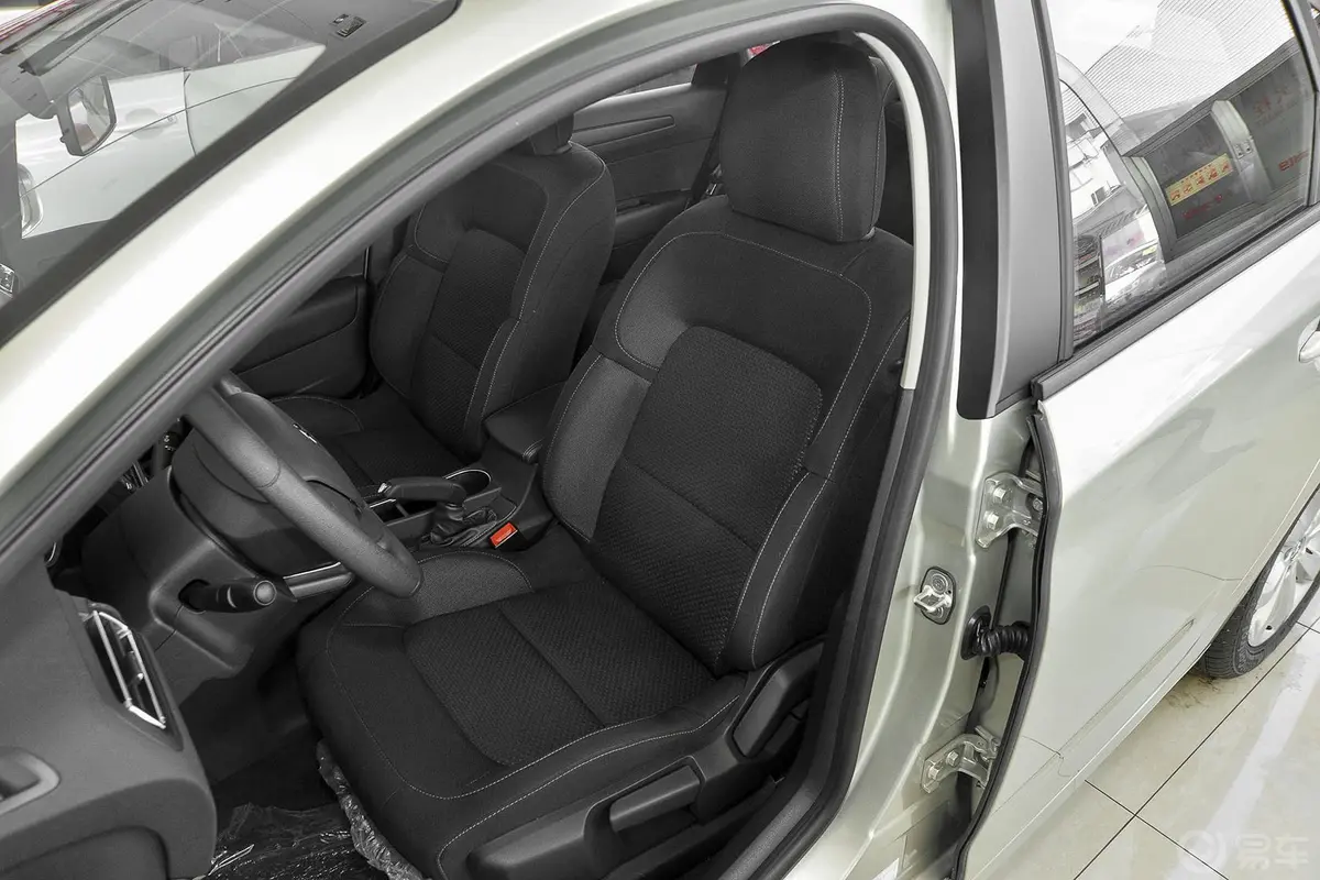 C4世嘉1.6L 手动 舒适版驾驶员座椅