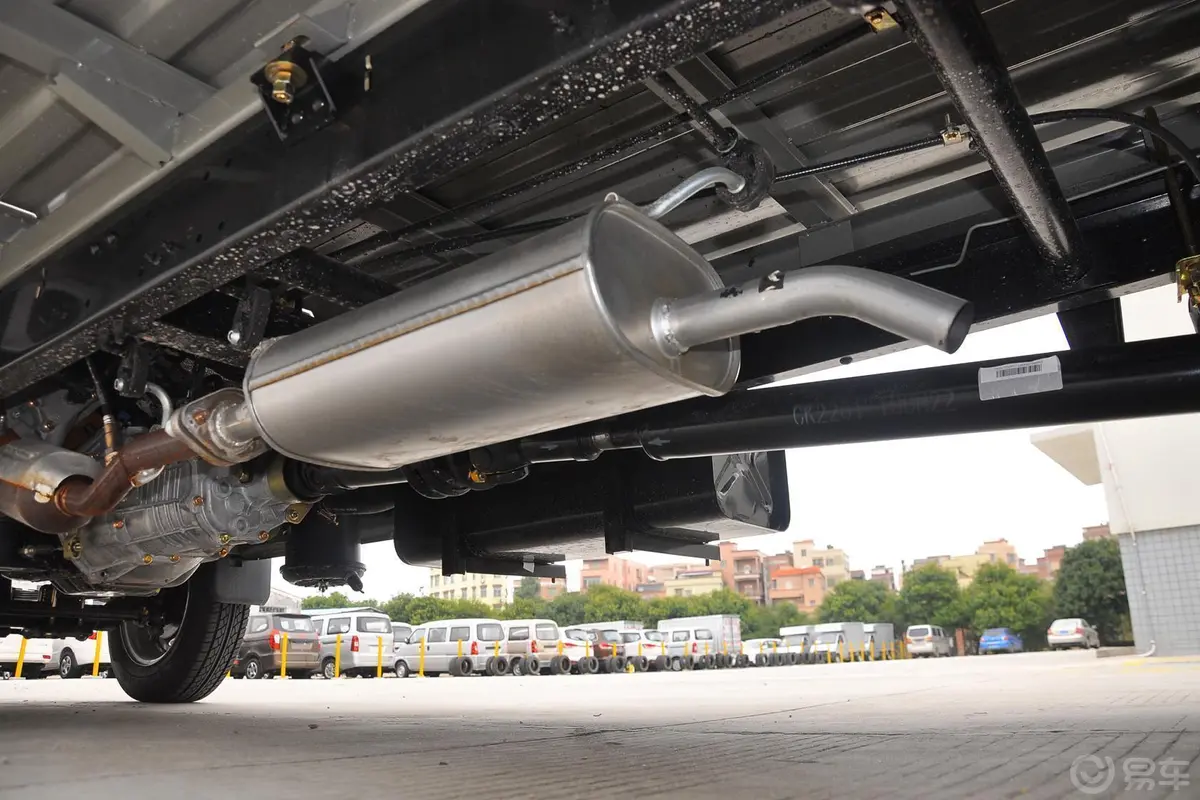 新豹MINIDK12 手动 单排 3400轴距 单后轮 国5排气管（排气管装饰罩）