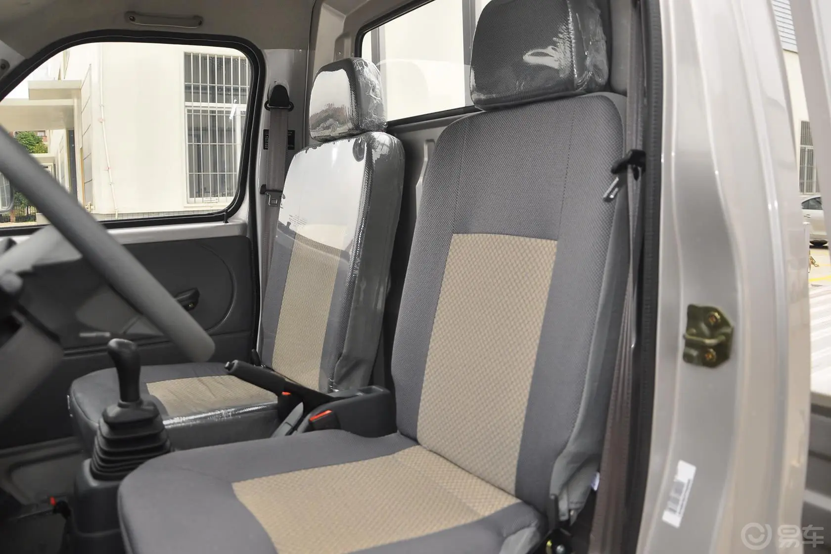 新豹MINIDK12 手动 单排 3400轴距 单后轮 国5驾驶员座椅