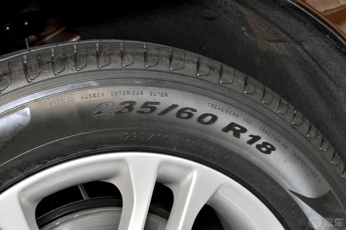 沃尔沃XC60T5 智行版轮胎规格
