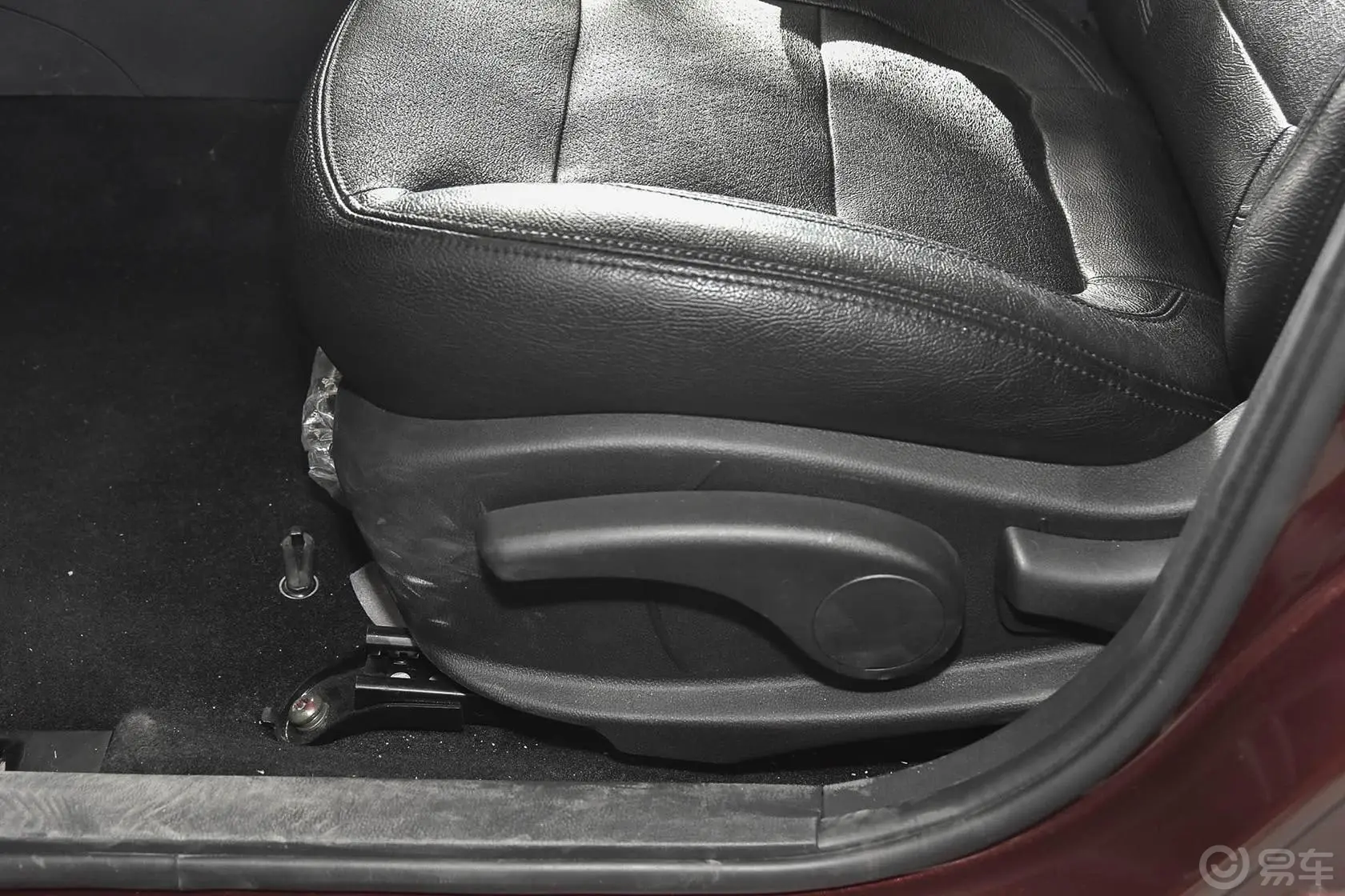 景逸S501.5L 5MT 尊贵型座椅调节键