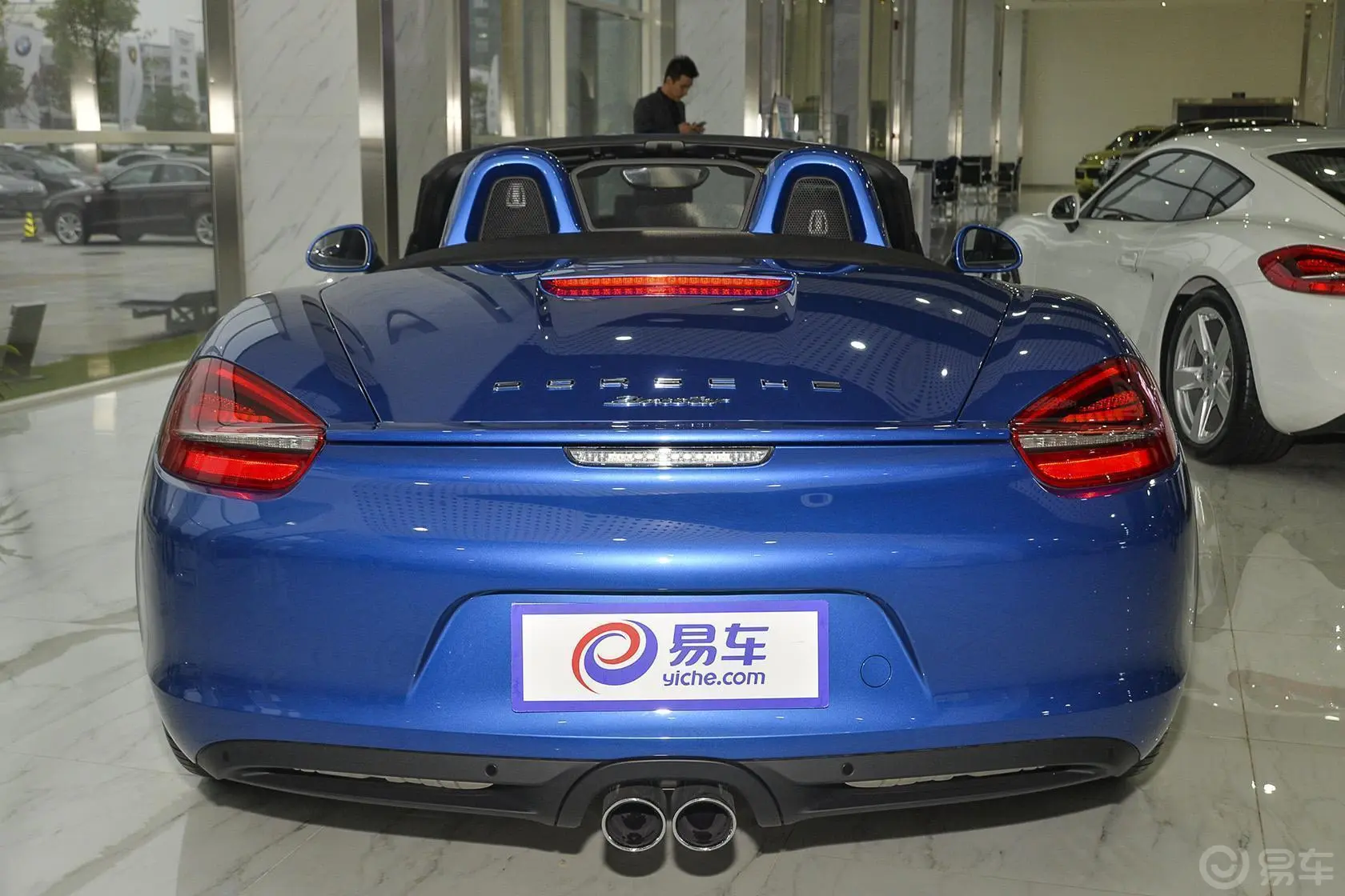 BoxsterBoxster 2.7 Style Edition正后水平