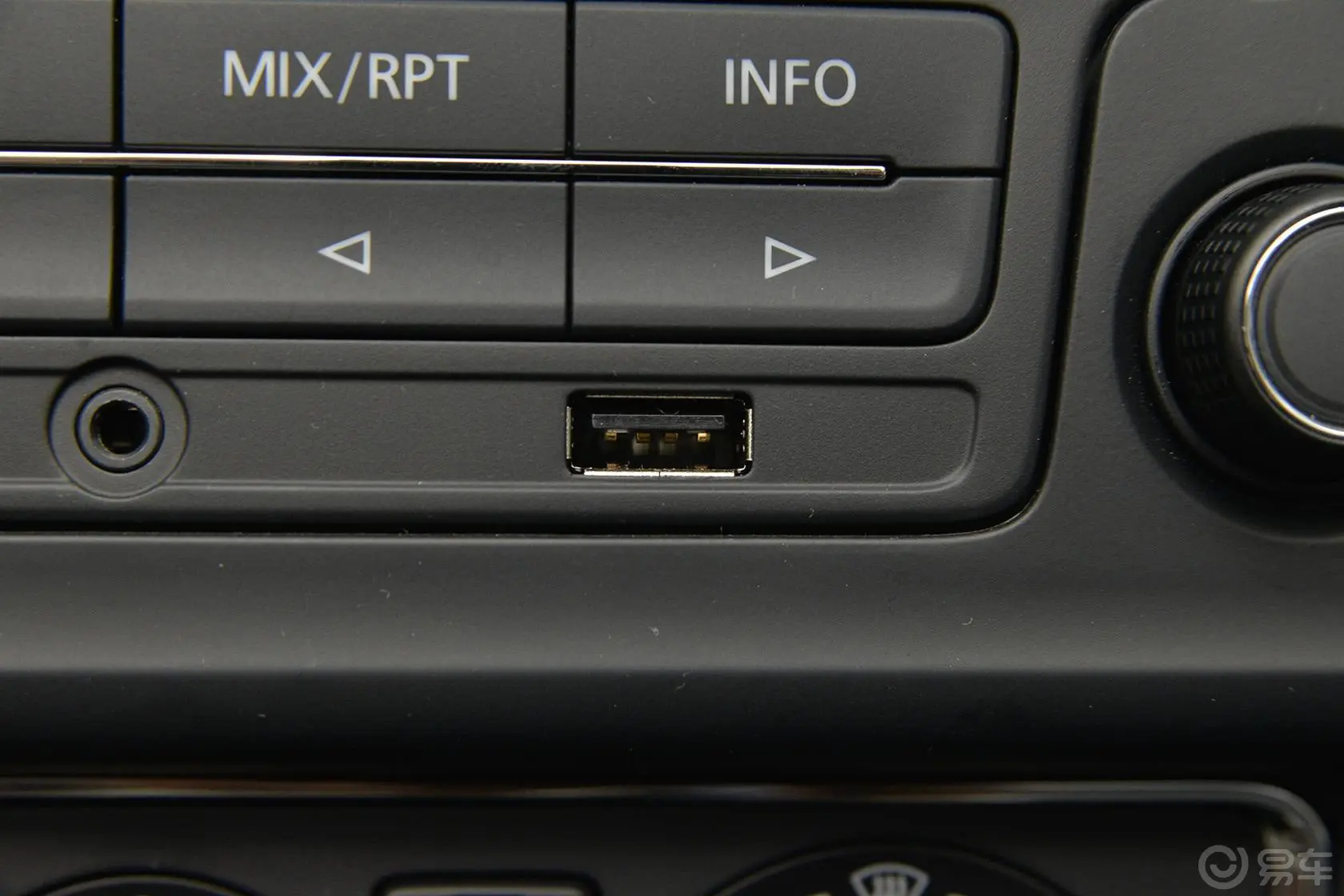捷达1.6L 手动舒适型USB接口