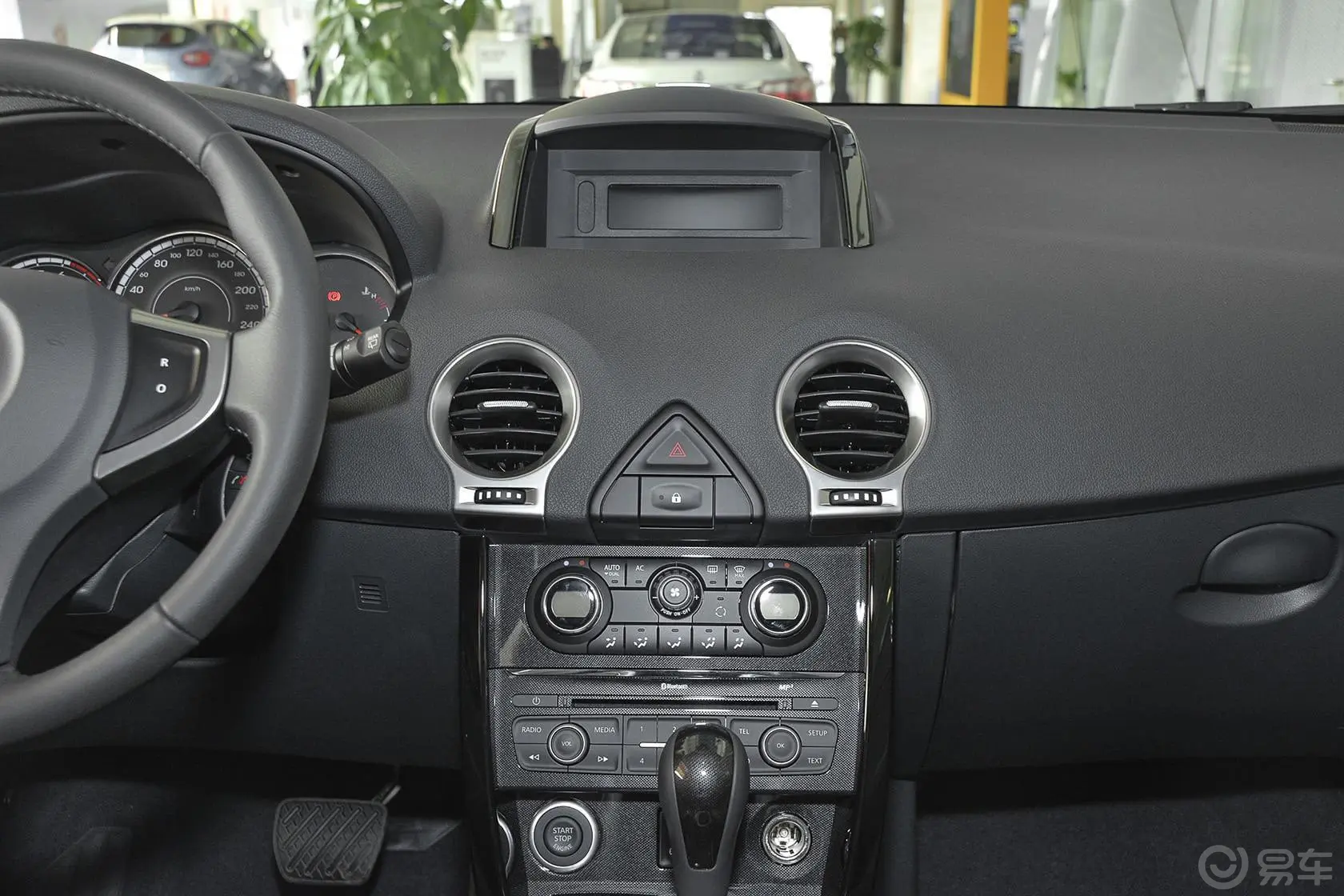 科雷傲(进口)改款 2.0L 两驱 舒适版中控台整体