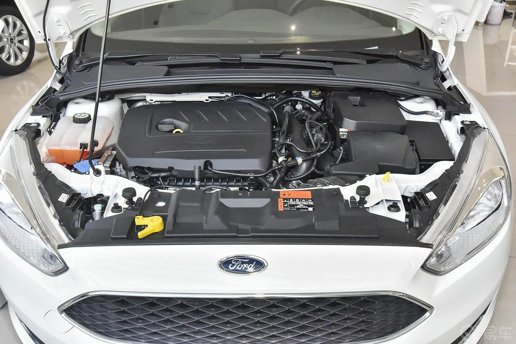 福克斯两厢 Ecoboost180 自动 精英型发动机