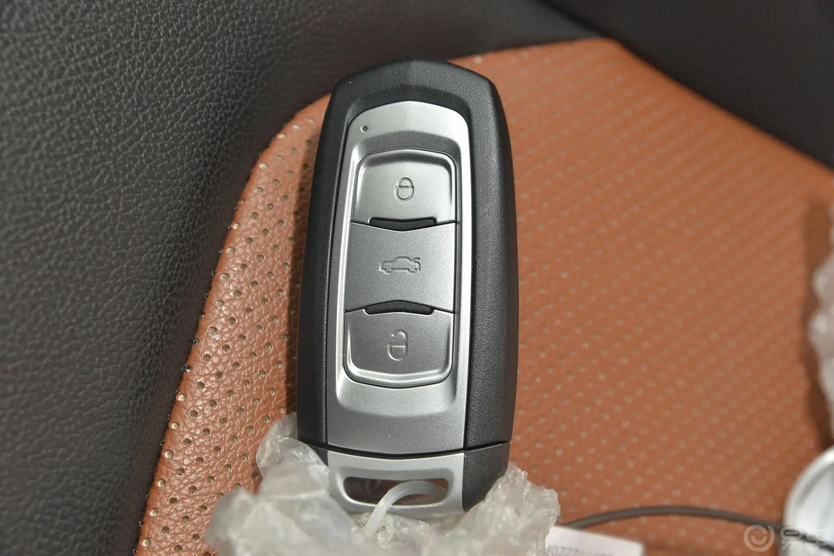 帝豪RS 1.5L CVT 向上版钥匙