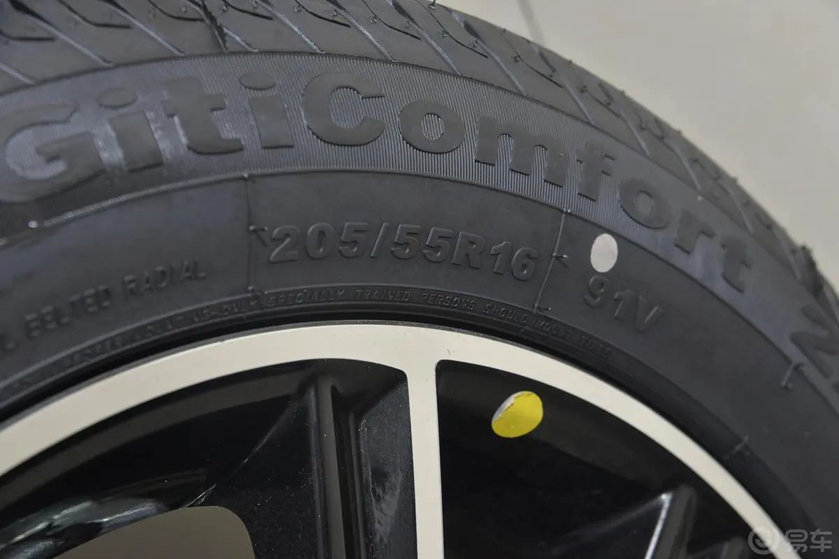 帝豪RS 1.5L CVT 向上版轮胎规格