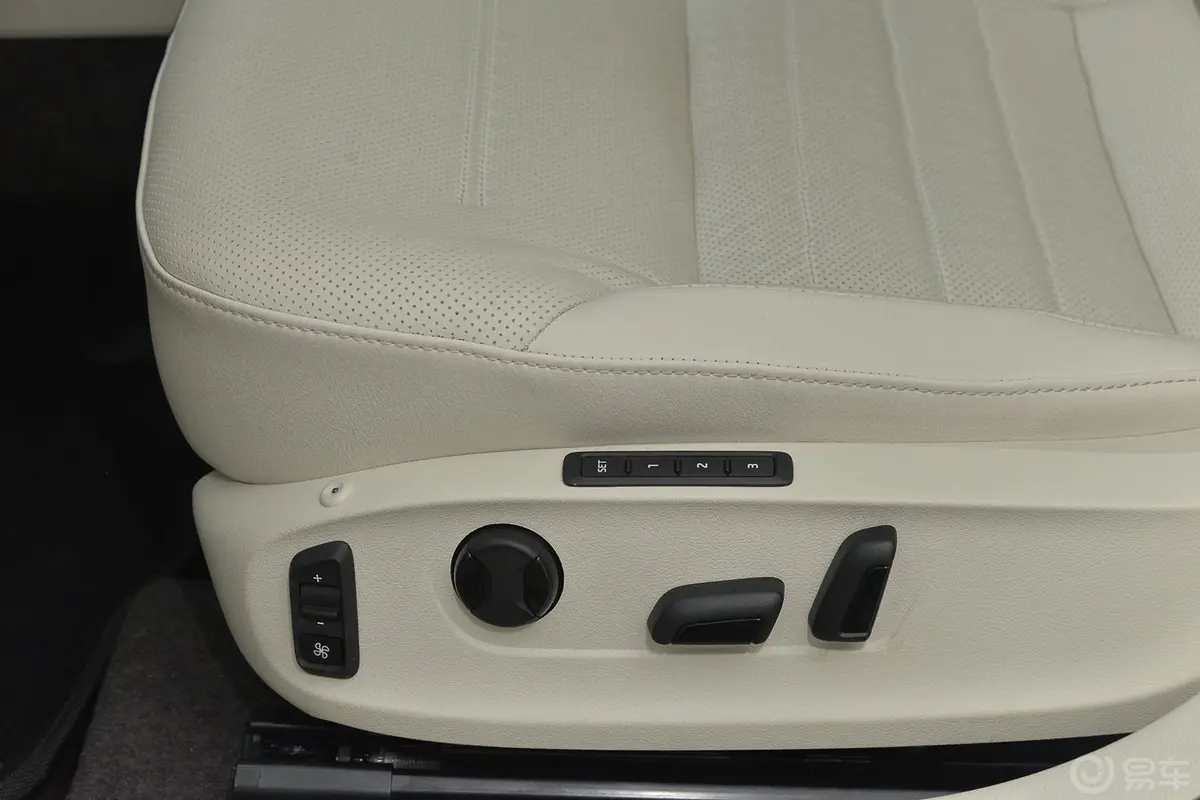 帕萨特380TSI DSG至尊版座椅调节键