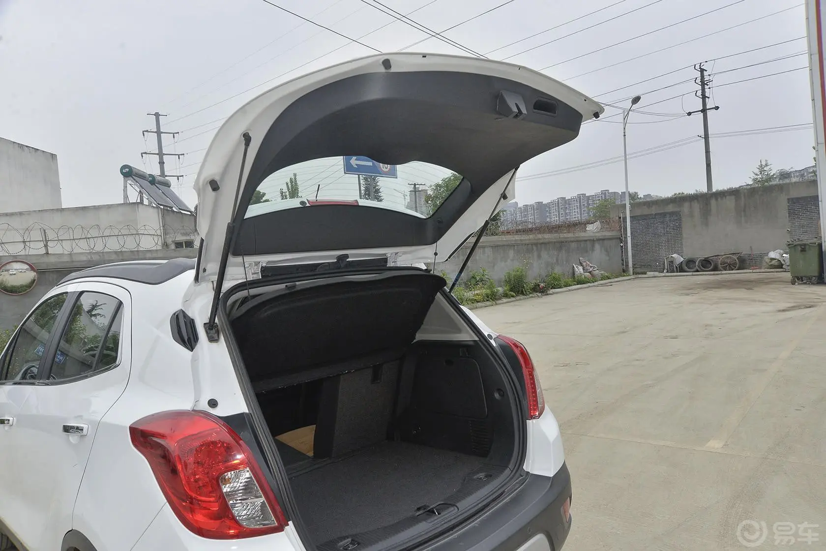 昂科拉1.4T GL 自动 两驱 都市领先型行李厢开口范围