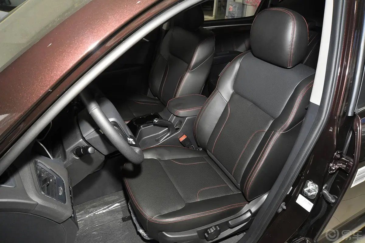 吉利GX7运动版 2.0L 自动 豪华型升级版驾驶员座椅