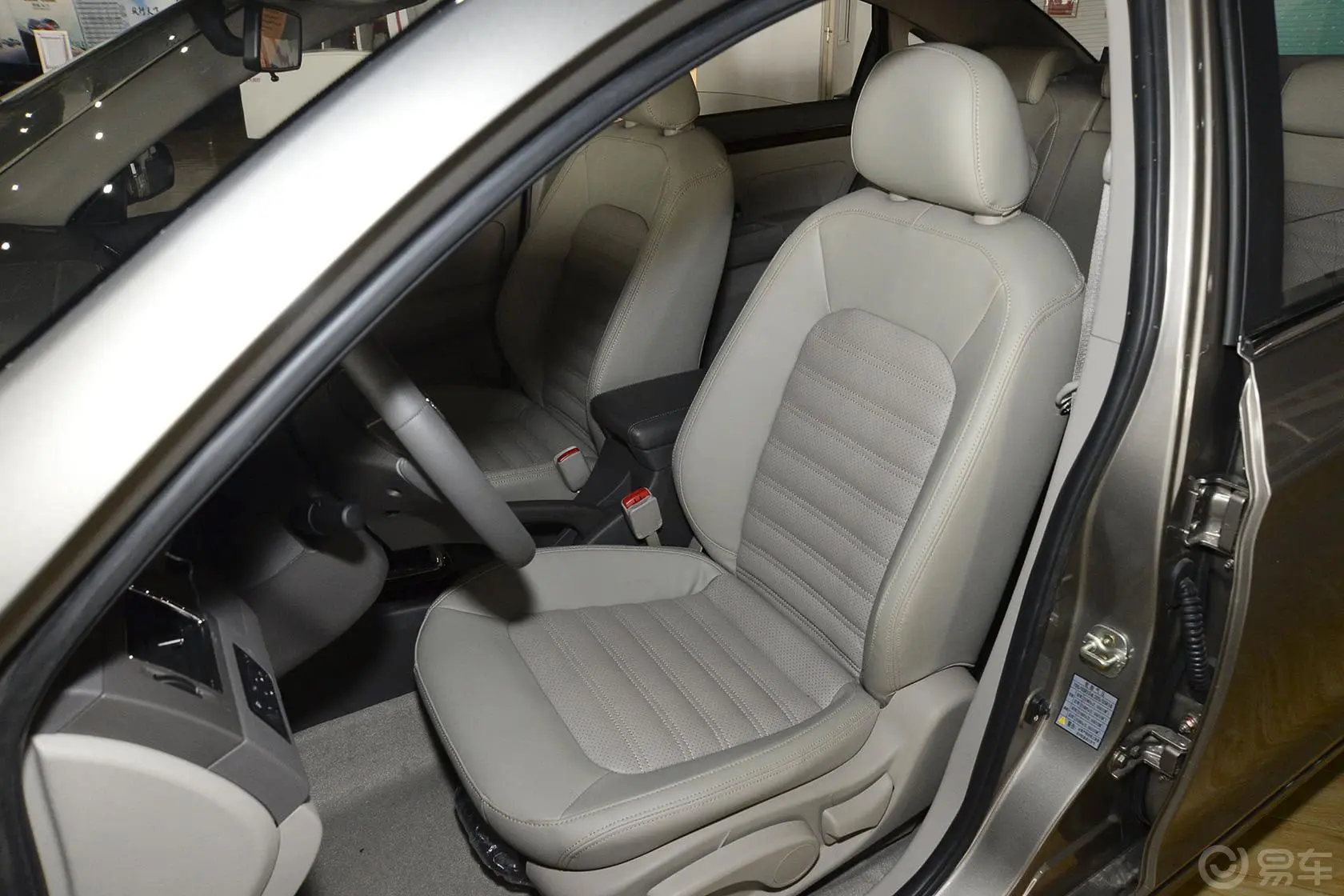 景逸S501.5L 手动 尊享型驾驶员座椅