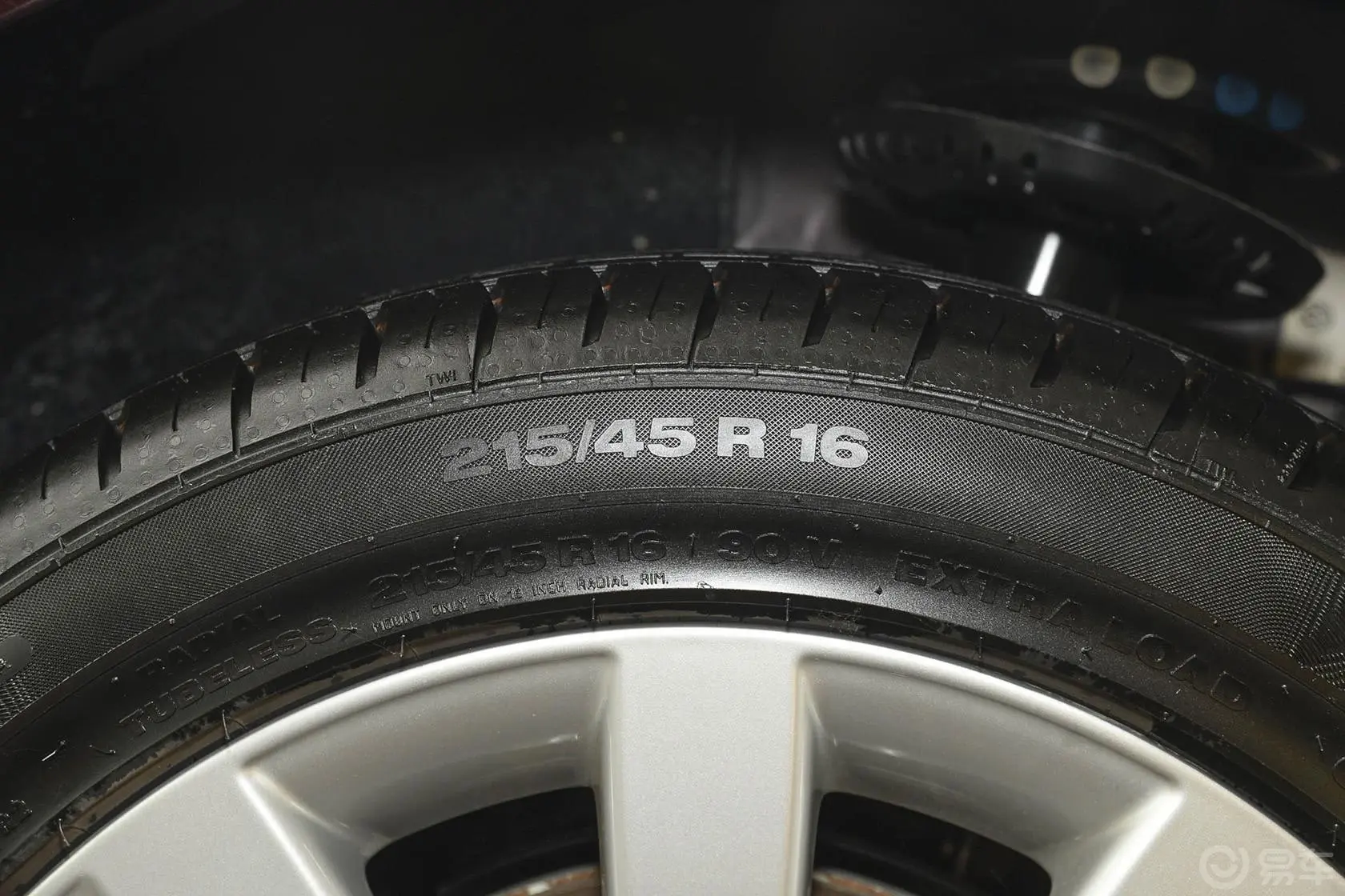 奥迪A1Sportback 30TFSI 舒适型轮胎规格