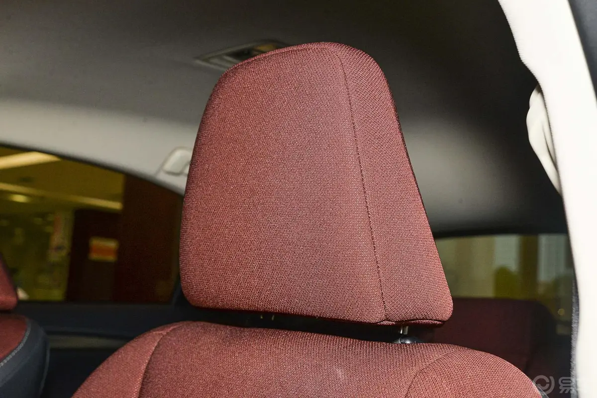 雷克萨斯NX200 锋行版驾驶员头枕