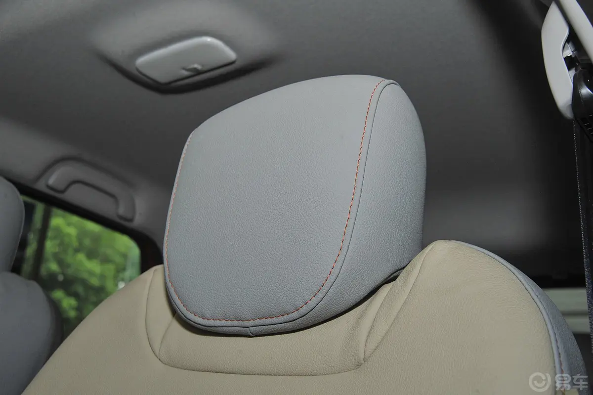 卡缤1.2T 自动 舒适抢鲜版驾驶员头枕