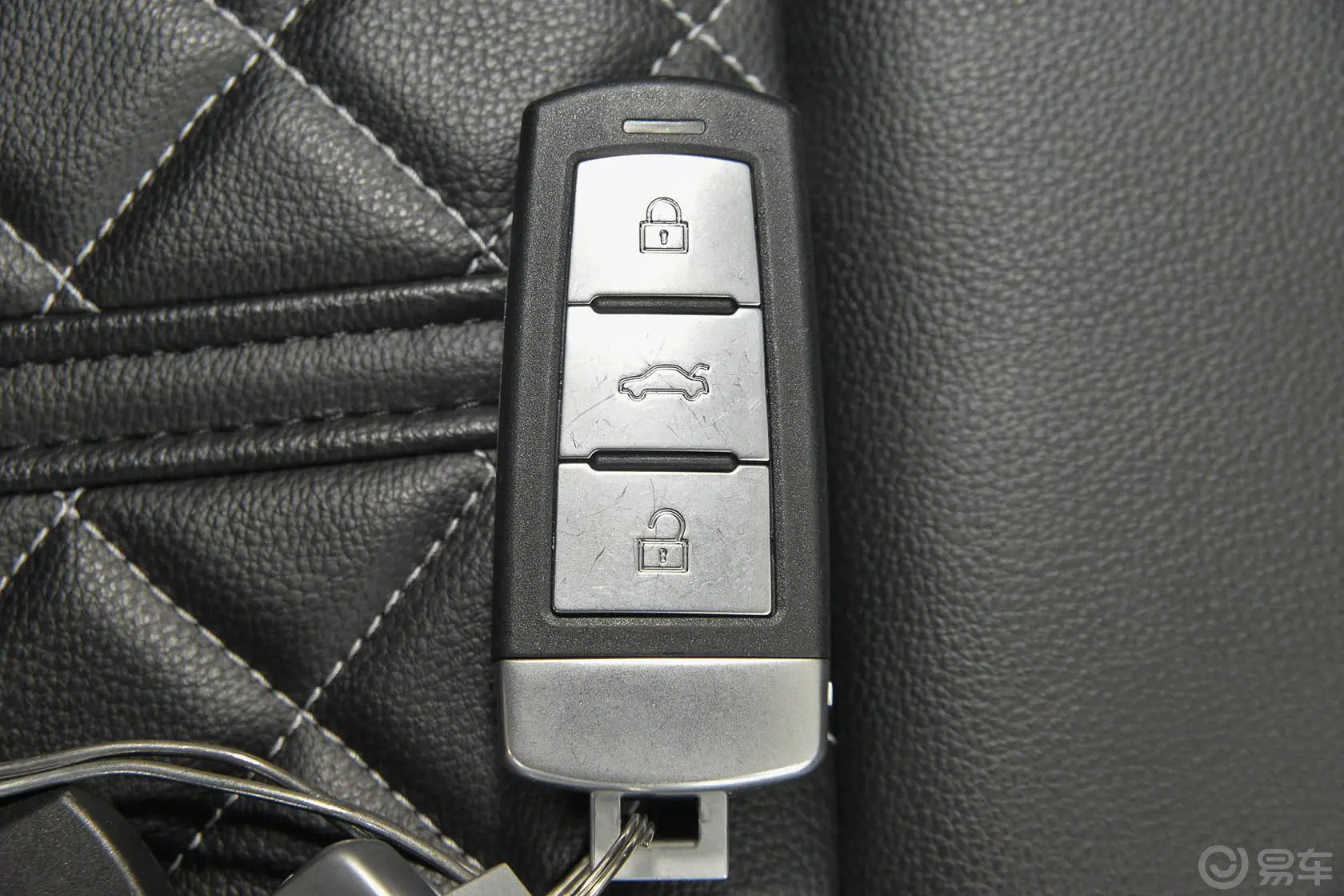 众泰Z5001.5T CVT 豪华型钥匙