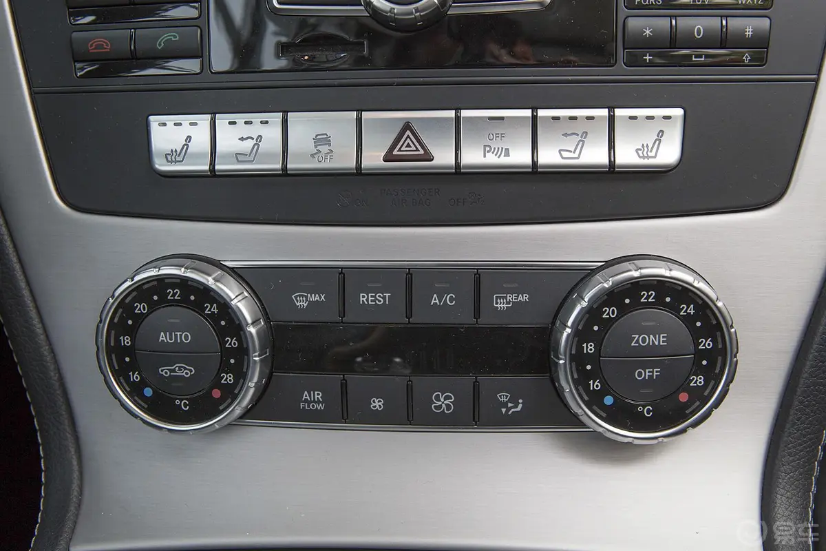 奔驰SL级350 时尚型空调