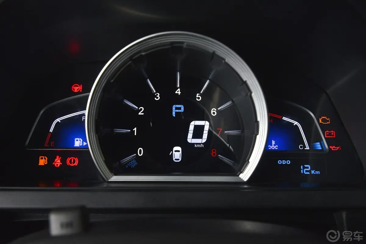 优6 SUV1.8T 自动 时尚升级型仪表盘背光显示