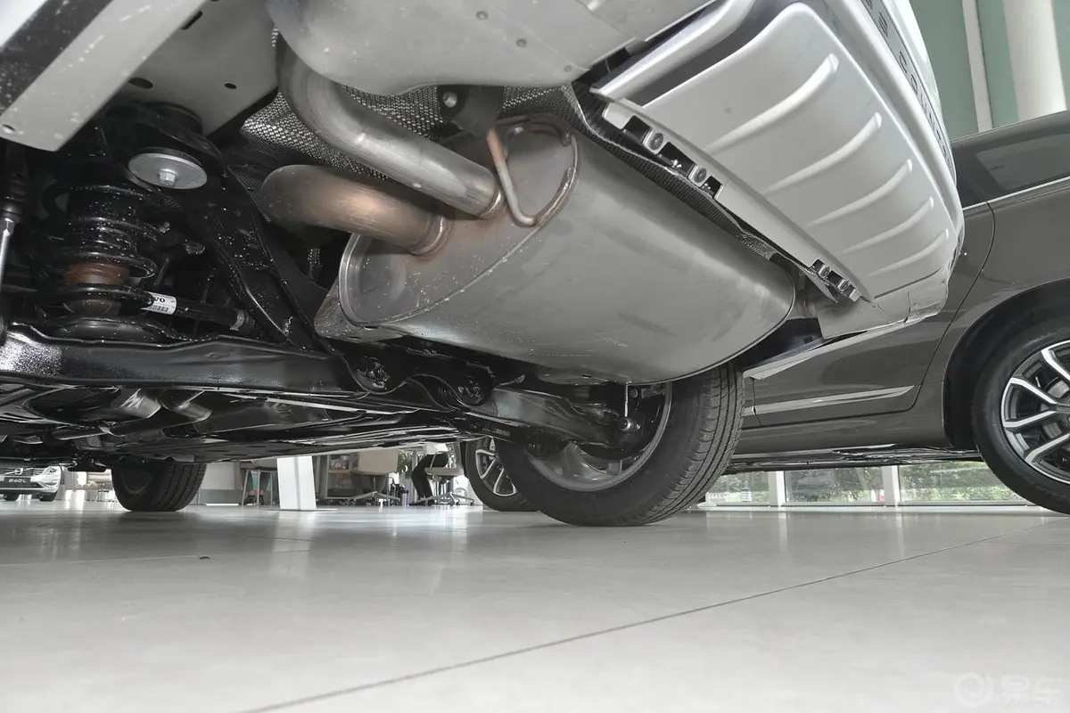 沃尔沃V60T6 AWD 个性运动版排气管（排气管装饰罩）