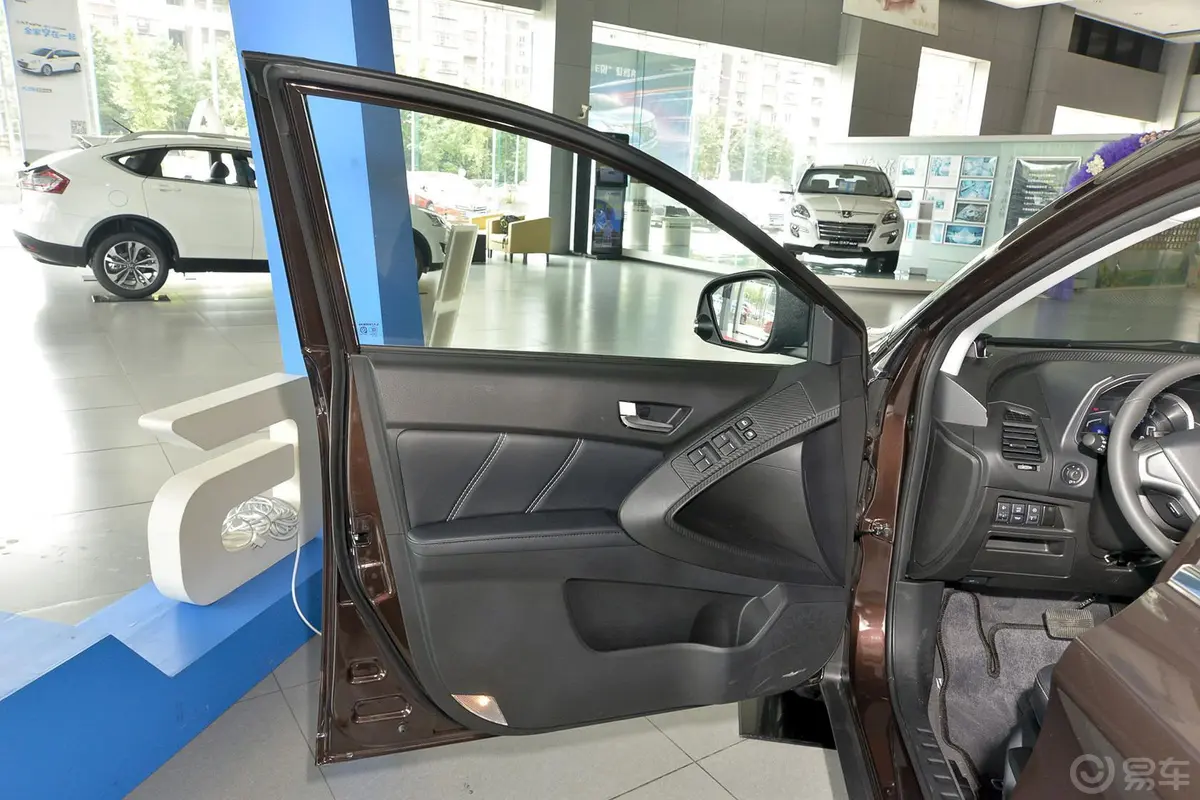 优6 SUV1.8T 自动 时尚升级型驾驶员侧车门内门板