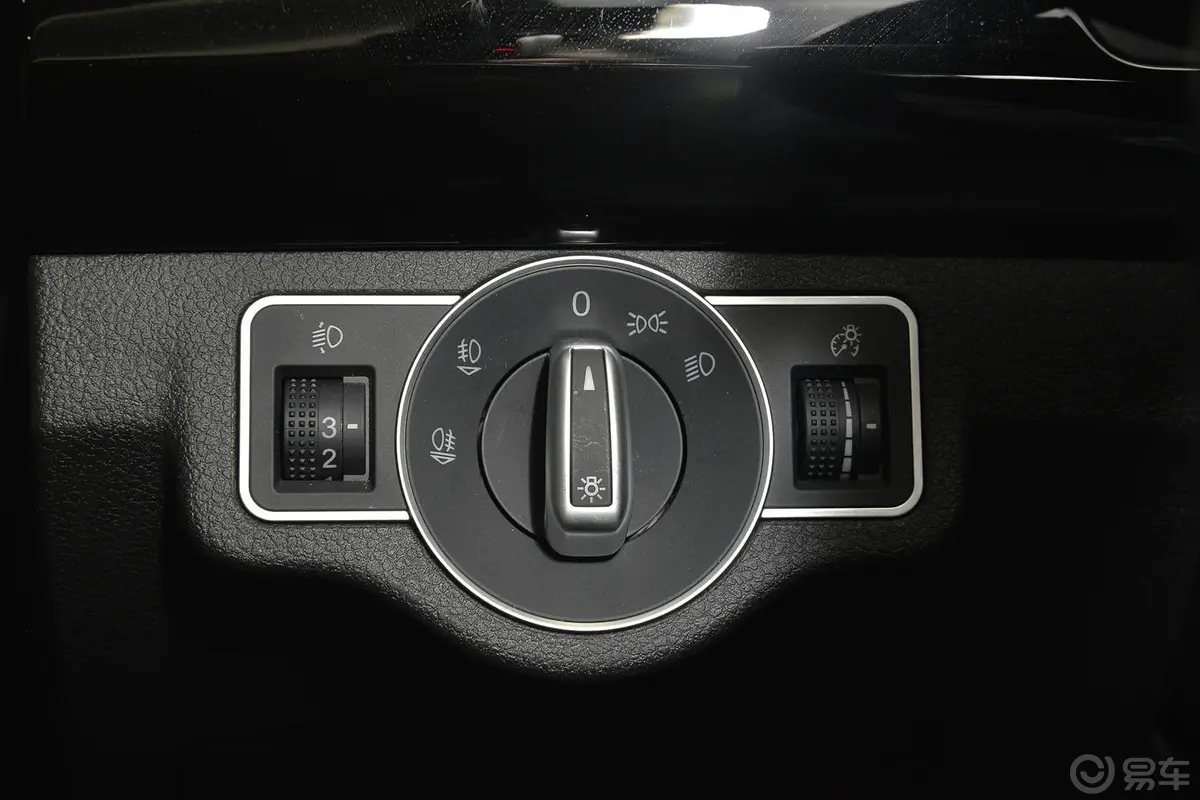 猎豹CS102.0T 手动 卓越版大灯开关