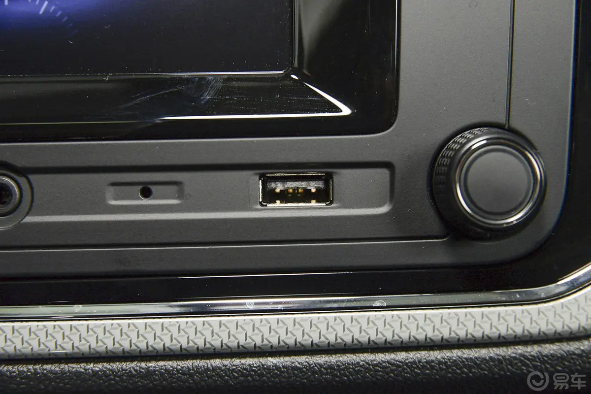 朗境1.6L 自动 豪华型USB接口