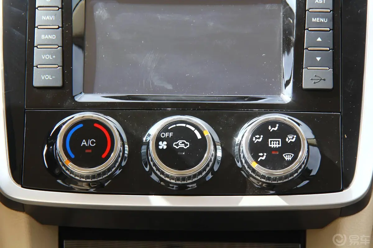 众泰Z3001.5L 手动 精英版空调
