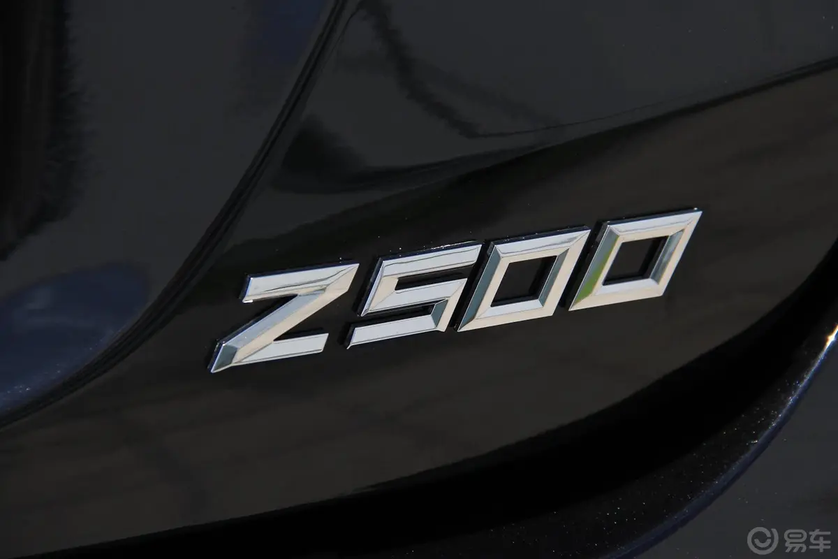 众泰Z5001.5T CVT 豪华型尾标